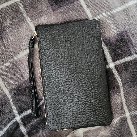 Coach Large Black Leather Corner Zippered Wristlet, New With Tags - Picture 6 of 12